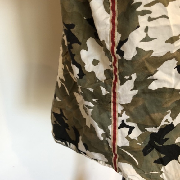 Chico’s (G) camo floral button down shirt size 3  (L) long sleeve with needl… - Picture 4 of 11